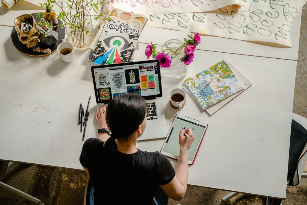 Graphic Design for Single Moms